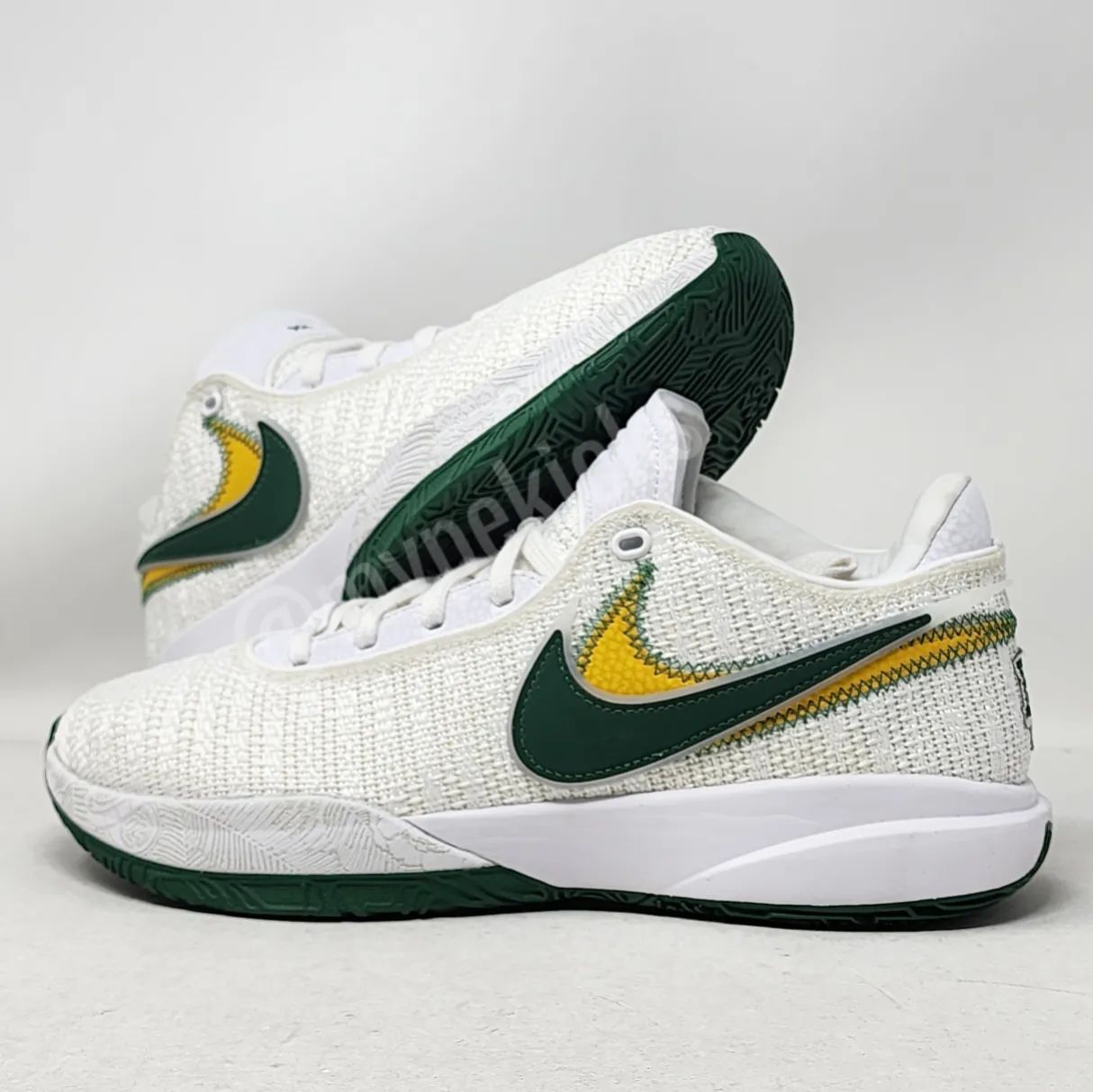 Nike LeBron 20 - Baylor Bears PE