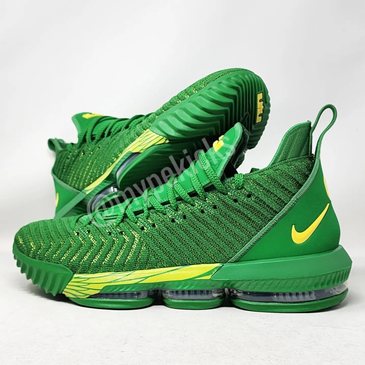 Nike LeBron 16 - Oregon Ducks PE
