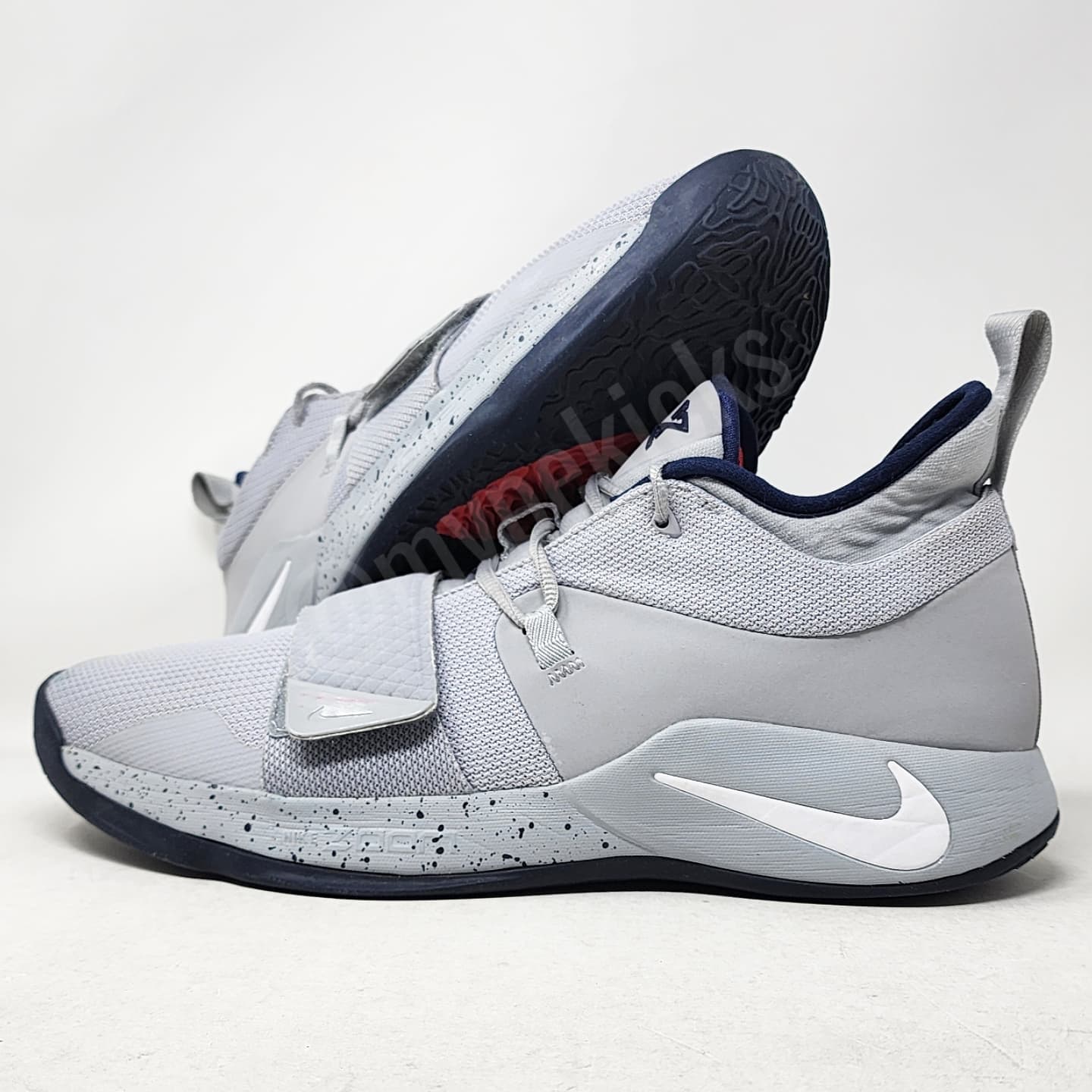 Nike PG 2.5 - UConn Huskies PE