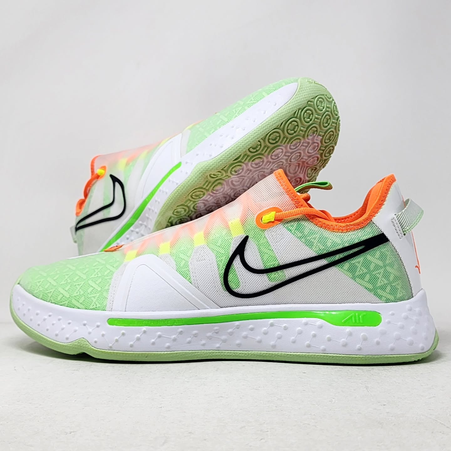 Nike PG 4 x Gatorade - Paul George "White Gx" PE