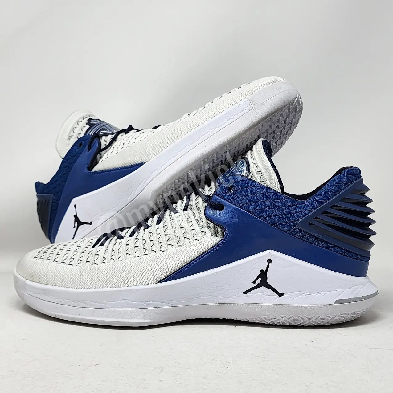 Air Jordan 32 Low - Jimmy Butler Minnesota Timberwolves PE