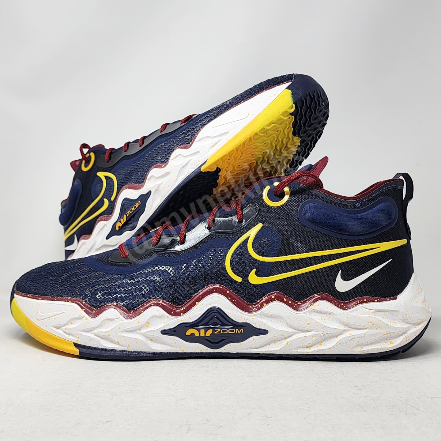 Kevin love sneakers online