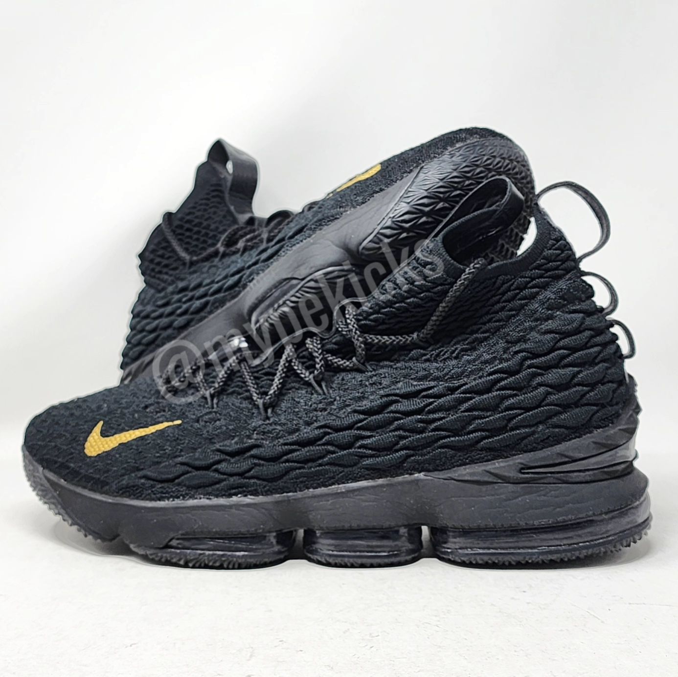 Nike LeBron 15 - PK80 Phil Knight Invitational PE