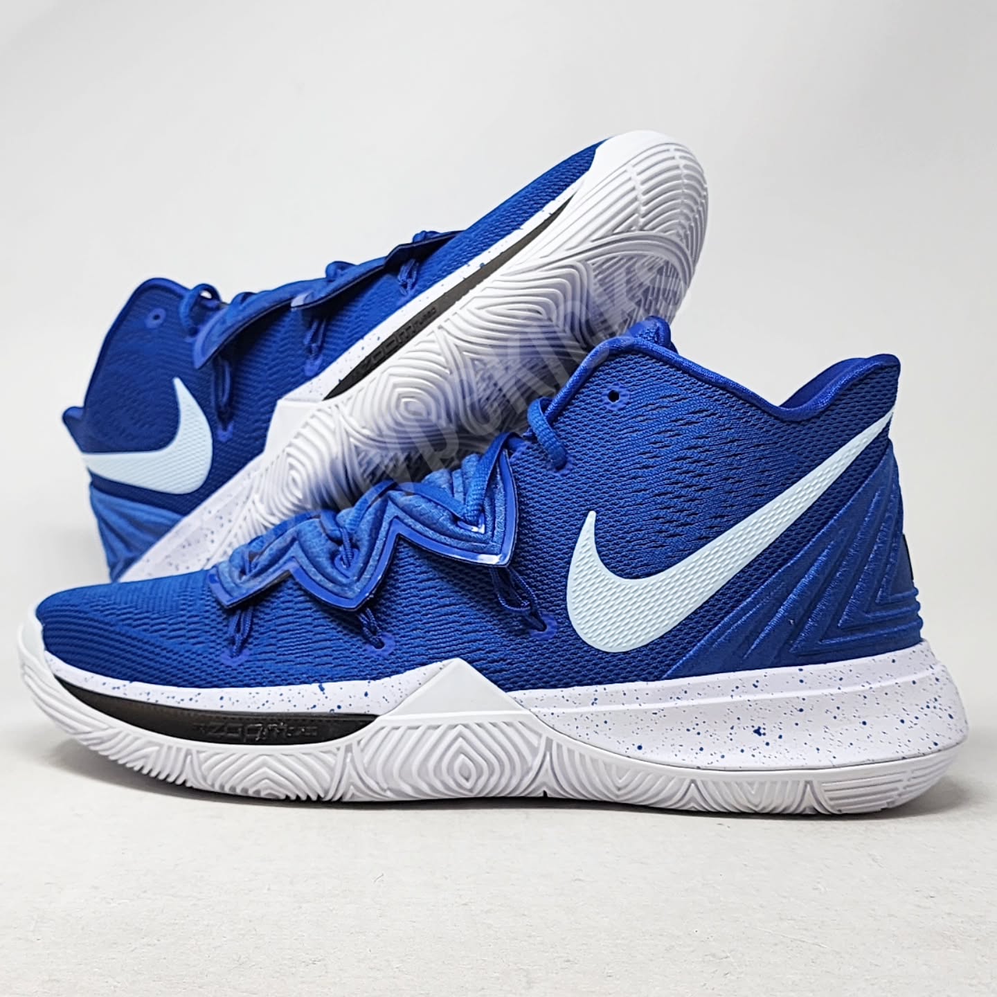 Nike Kyrie 5 - Duke Blue Devils PE