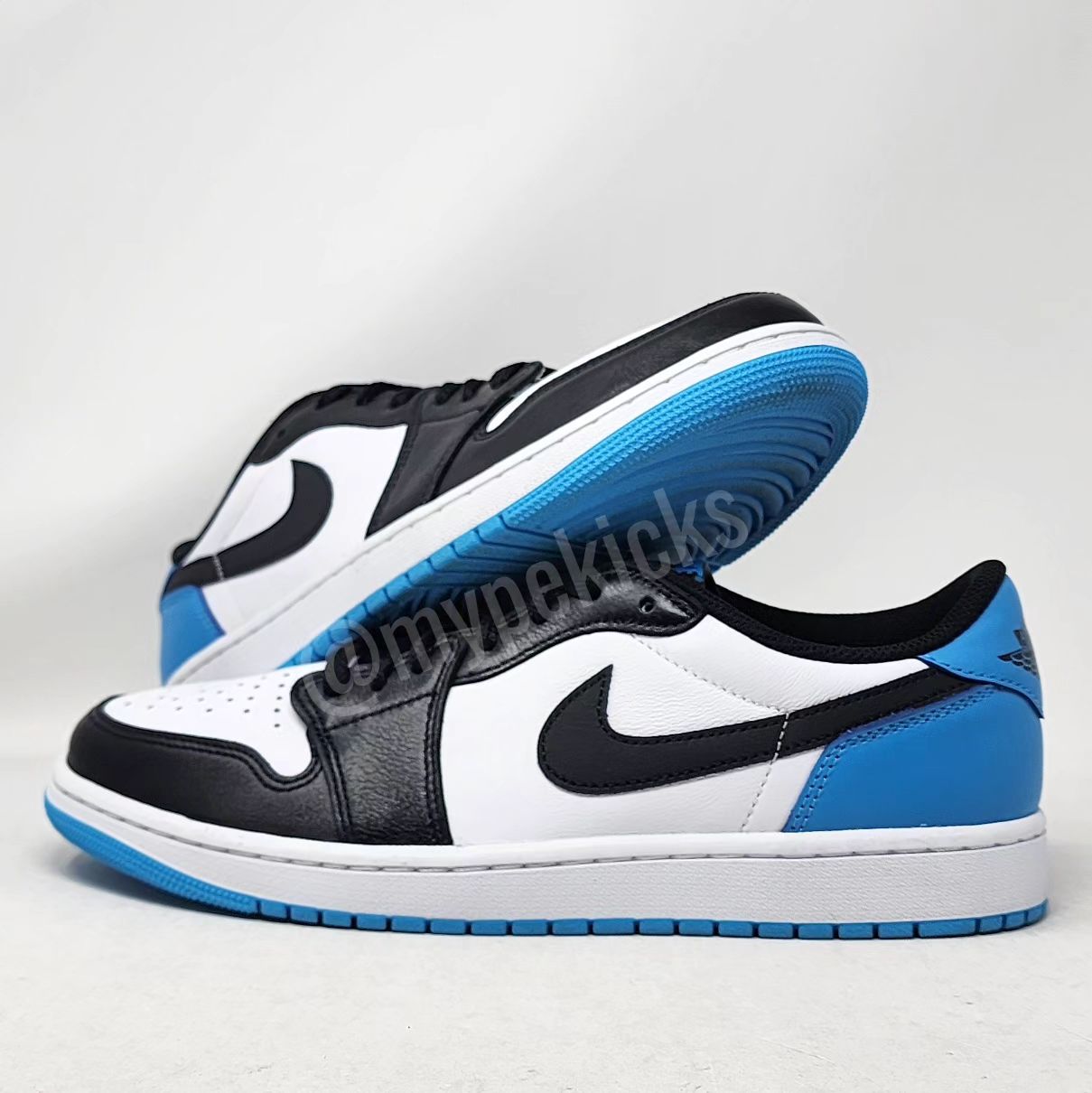 Air Jordan 01 Retro Low OG - Powder Blue