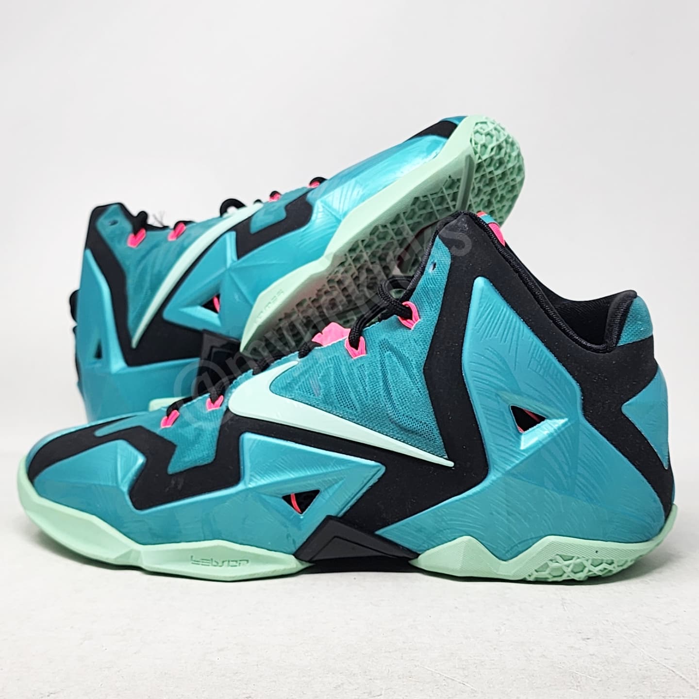 Nike LeBron 11 - "South Beach"