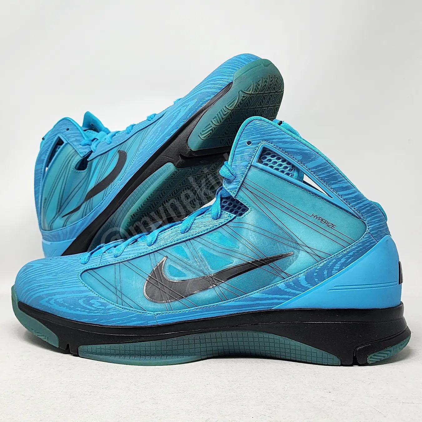 Nike Hyperize - Chris Bosh Toronto Raptors PE