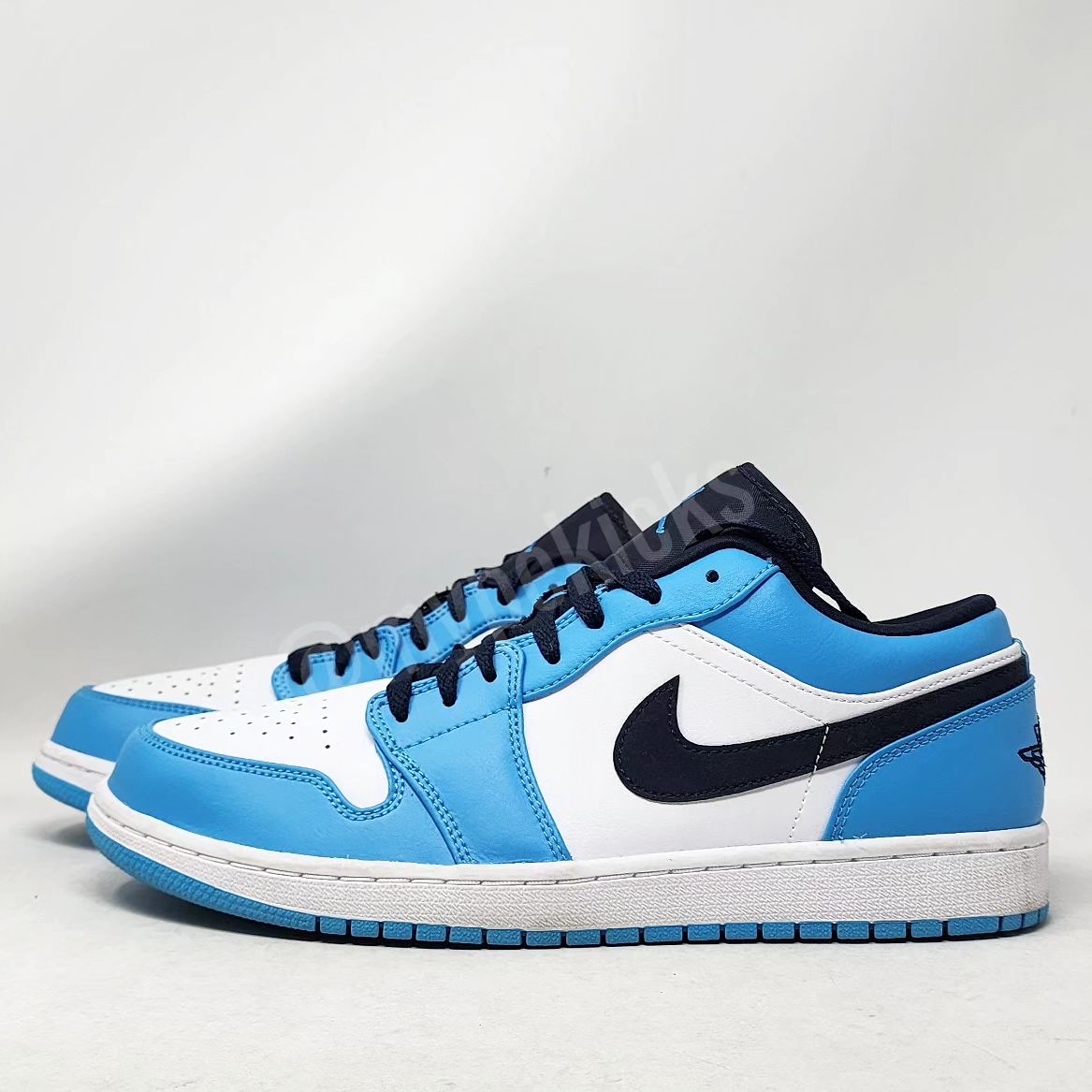 Air Jordan 01 Low - UNC
