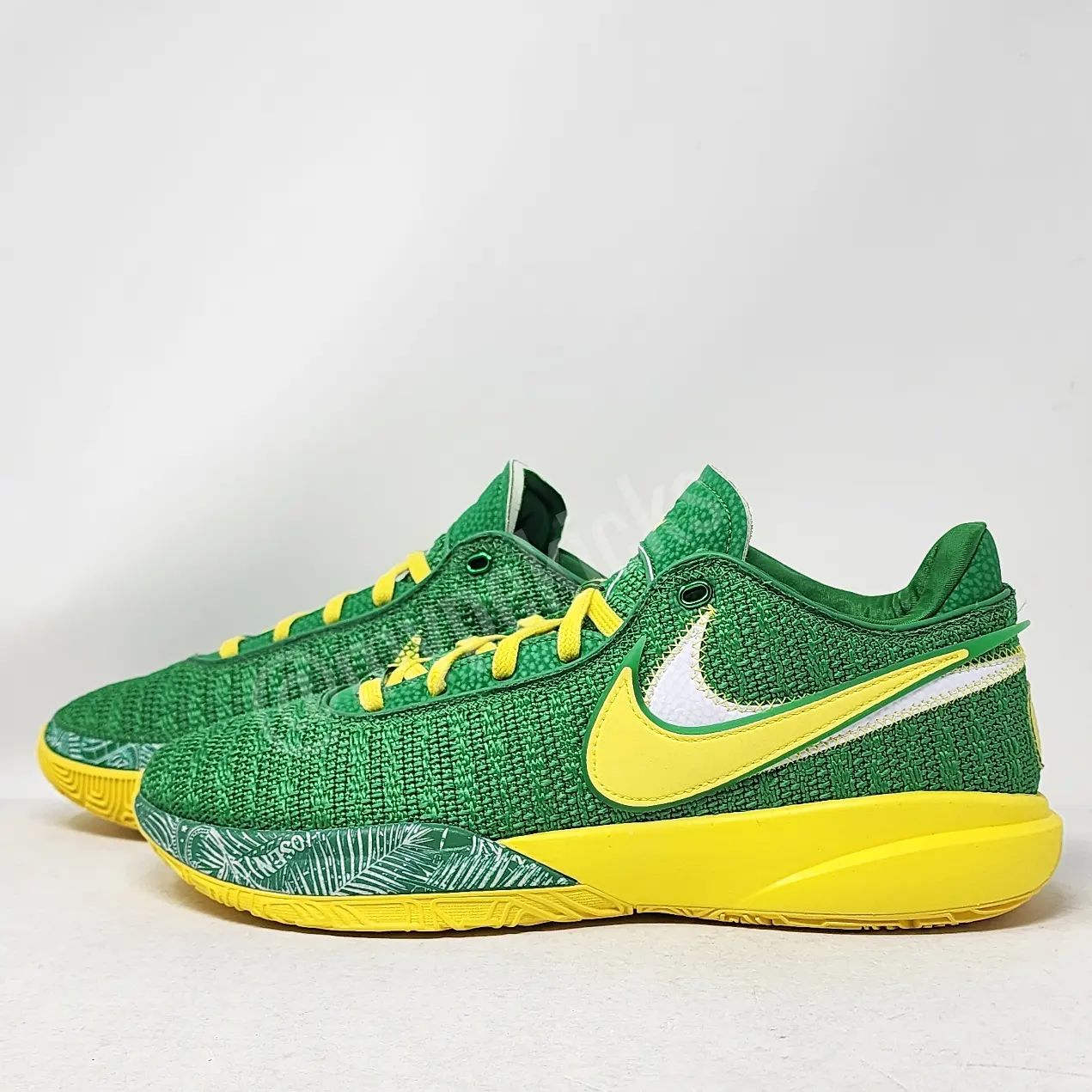 Nike LeBron 20 - Oregon Ducks PE