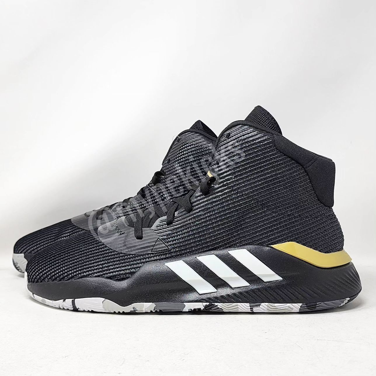 Adidas Pro Bounce Mid 19 - Kristaps Porzingis Dallas Mavericks PE