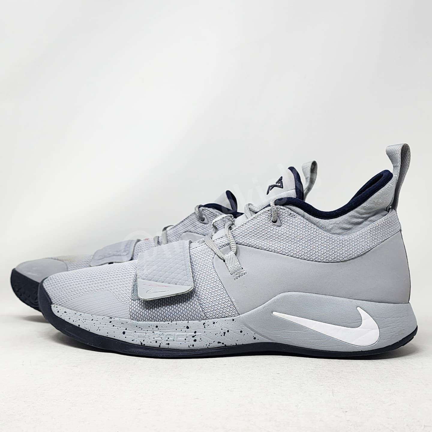 Nike PG 2.5 - UConn Huskies PE