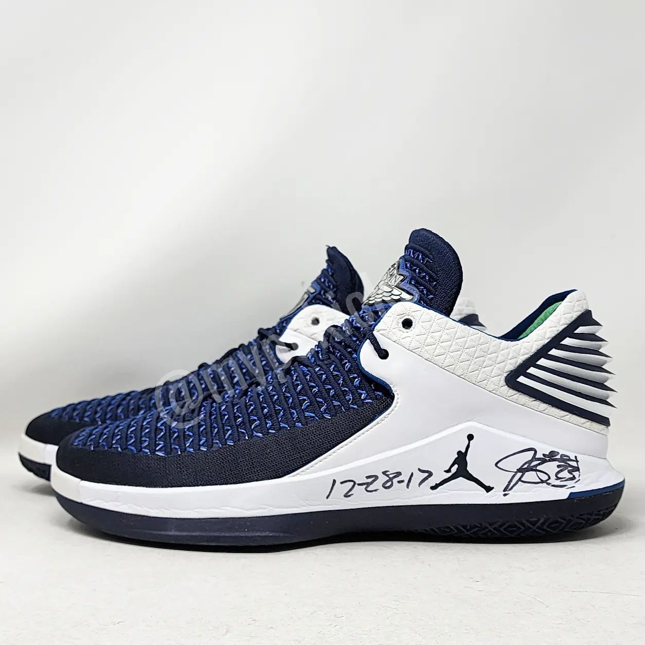 Air Jordan 32 Low - Jimmy Butler Minnesota Timberwolves PE