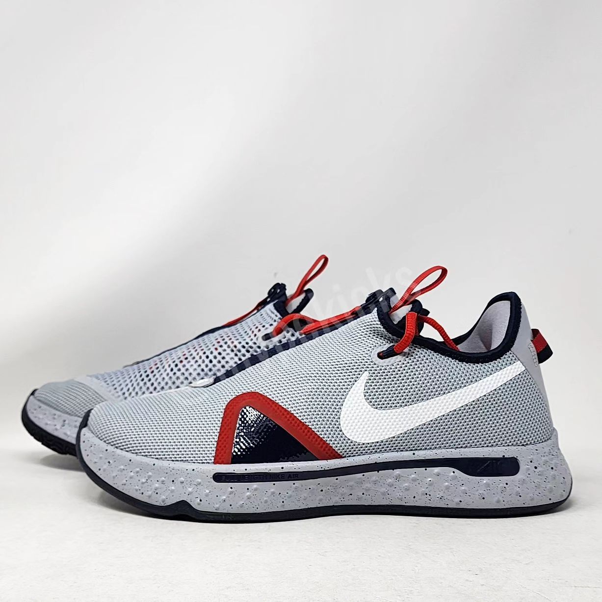 Nike PG 4 - UConn Huskies PE