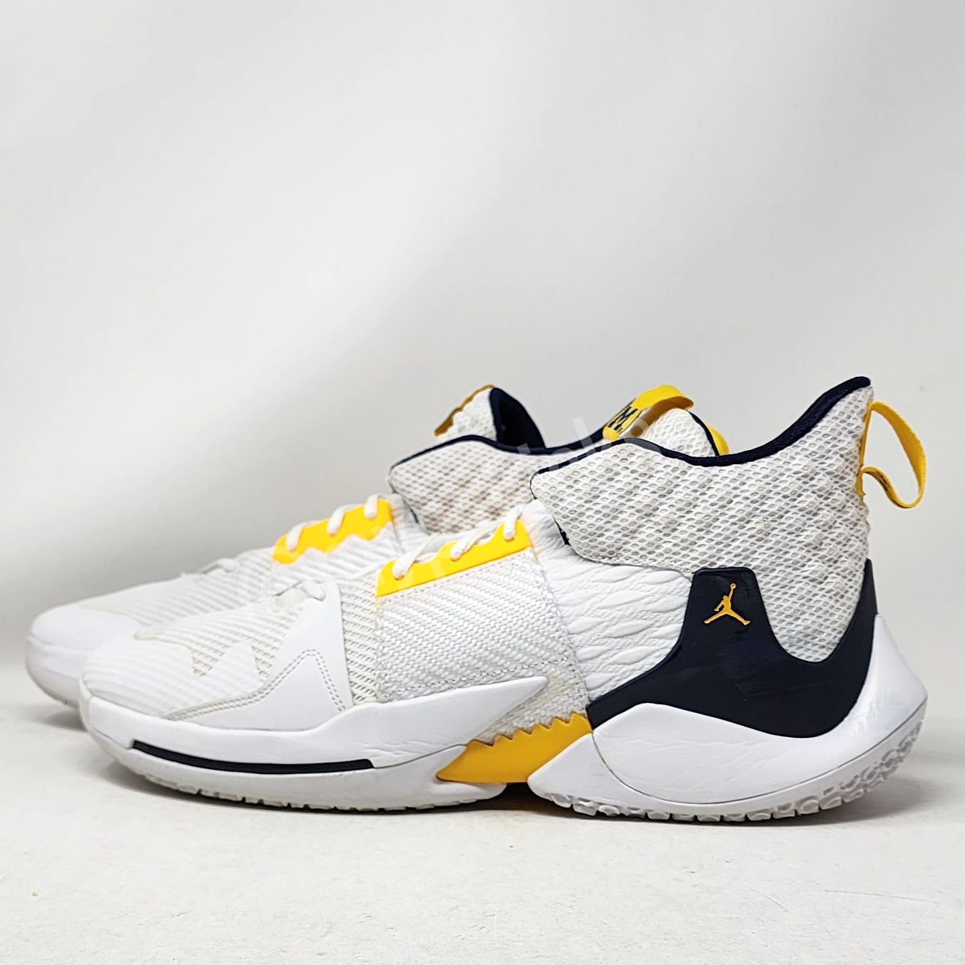 AJ 35 - 黄蜂队 PE
