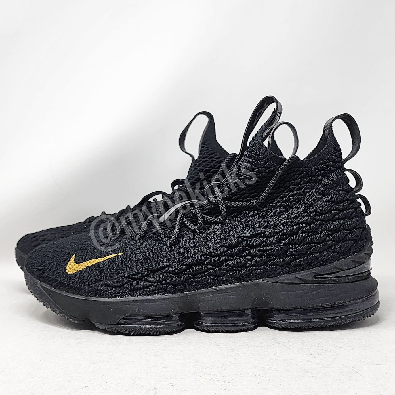 Nike LeBron 15 - PK80 Phil Knight Invitational PE