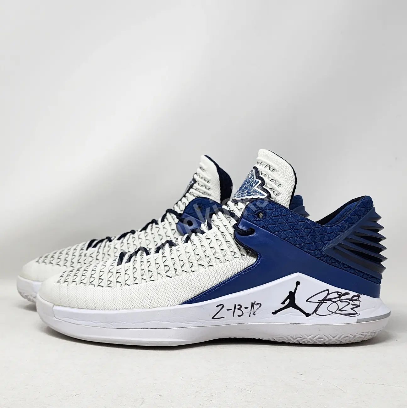 Air Jordan 32 Low - Jimmy Butler Minnesota Timberwolves PE