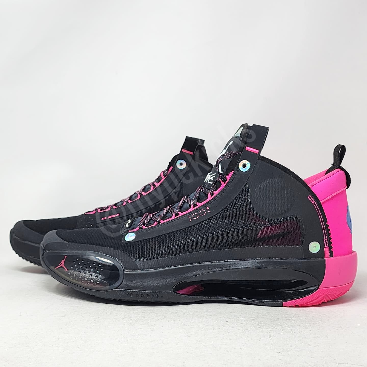 Air Jordan 34 - UNC Tar Heels PE