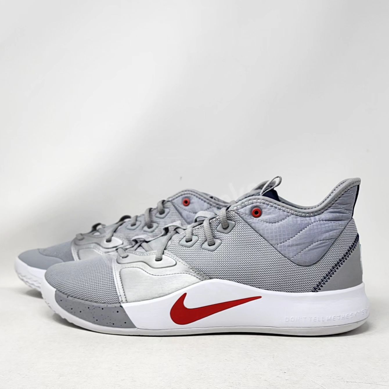 Nike PG 3 - UConn Huskies PE