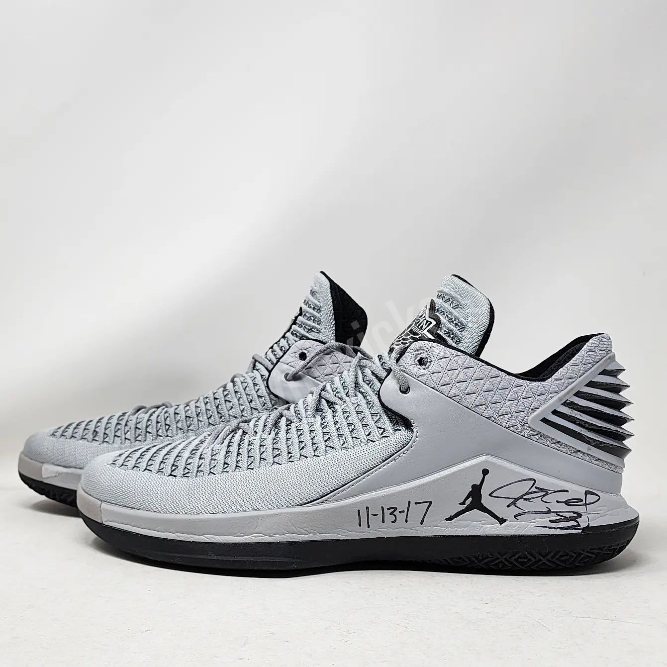 Air Jordan 32 Low - Jimmy Butler Minnesota Timberwolves PE