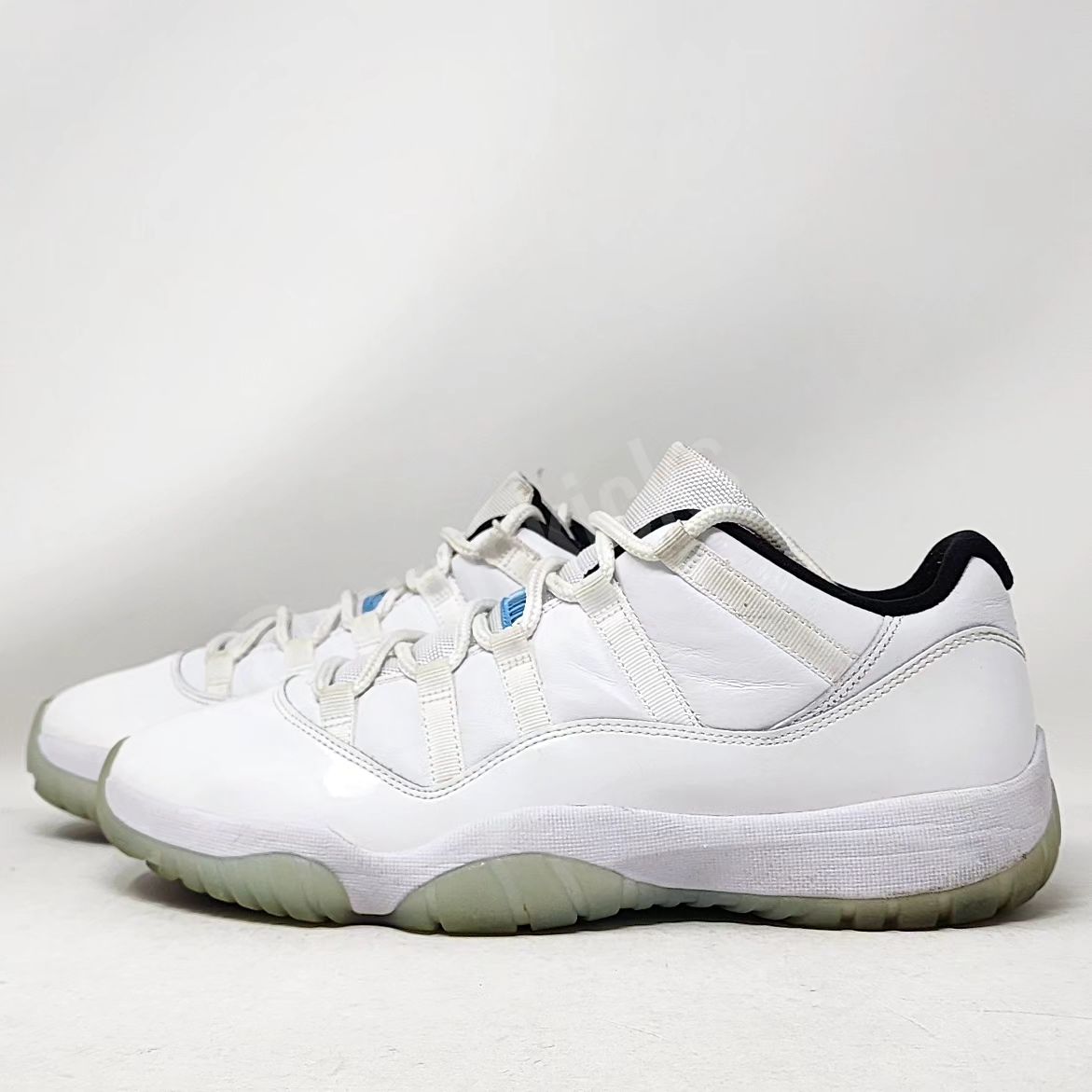 Air Jordan 11 Retro Low - Legend Blue