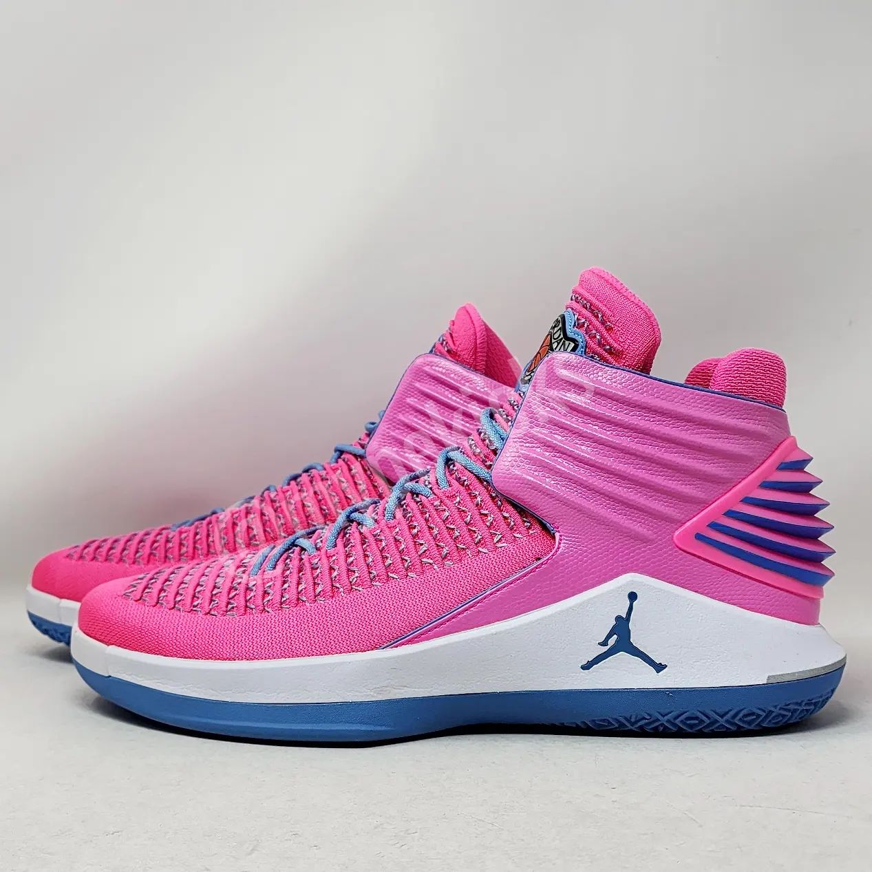 Air Jordan 32 - UNC Tar Heels PE