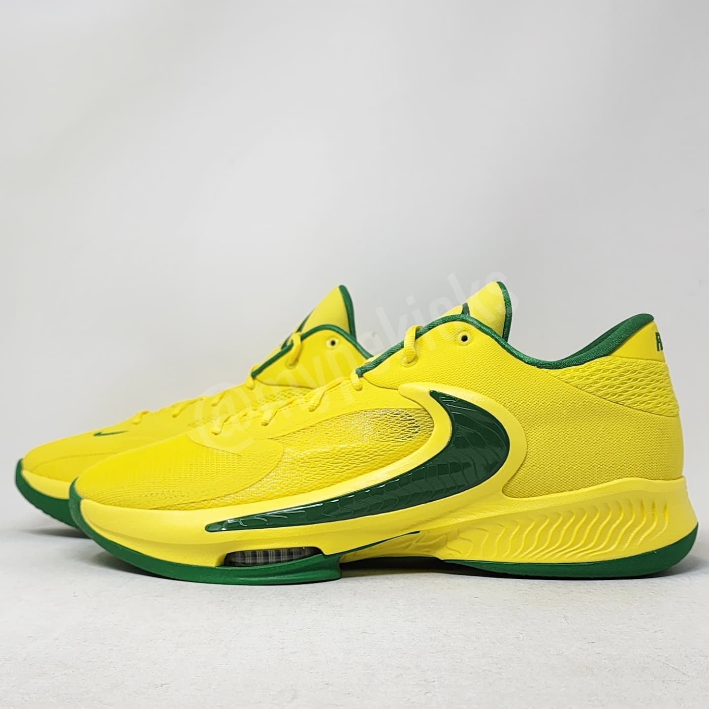 Nike Zoom Freak 4 - Oregon Ducks PE