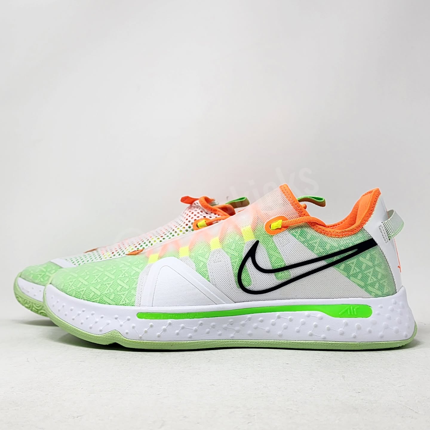Nike PG 4 x Gatorade - Paul George "White Gx" PE