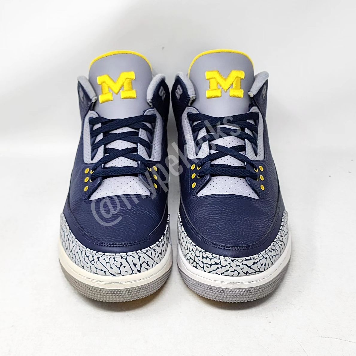 Air Jordan 03 Retro - Michigan Wolverines PE