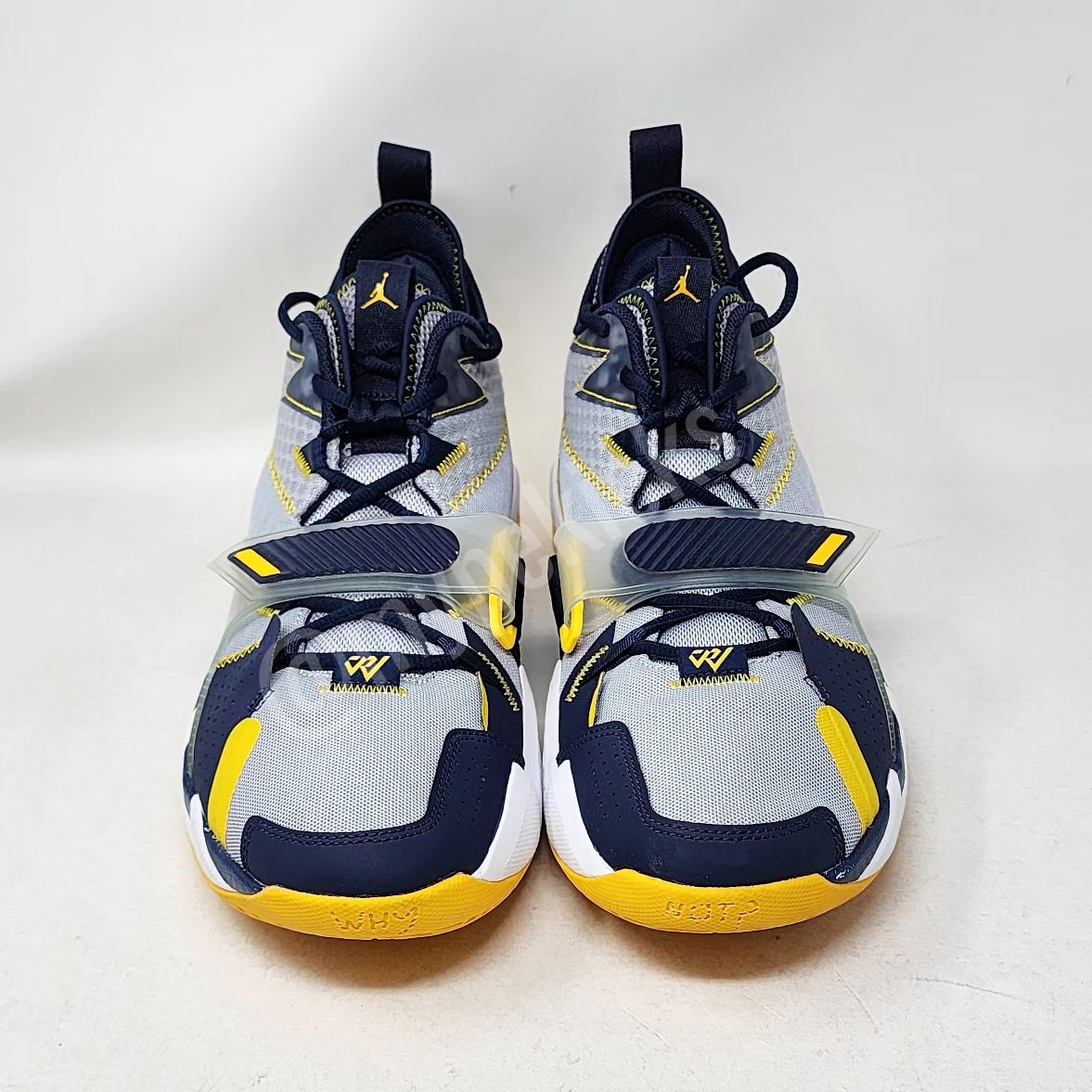 AJ 35 - 黄蜂队 PE
