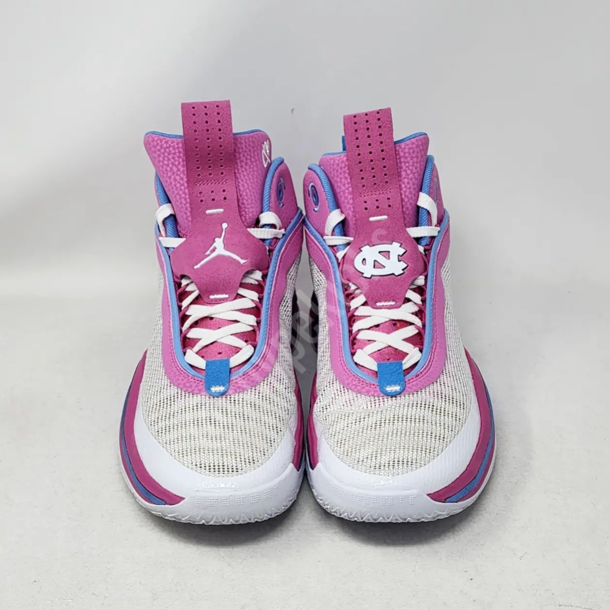 Air Jordan 36 - UNC Tar Heels PE