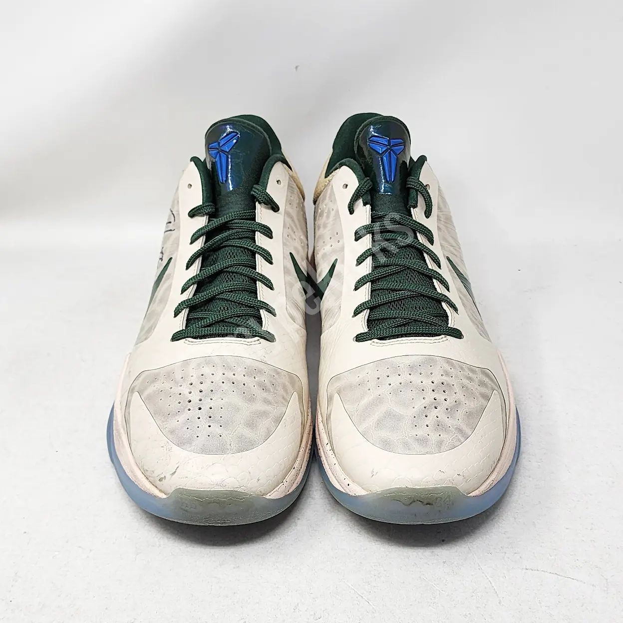 Nike Kobe 5 Protro - Khris Middleton Milwaukee Bucks PE