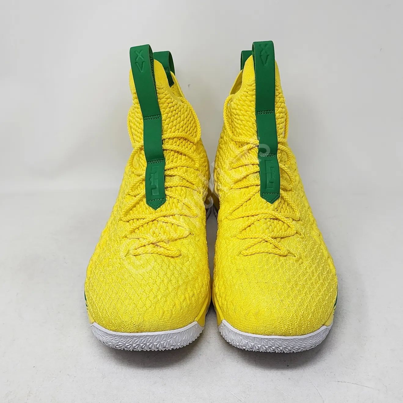 Nike LeBron 15 - Oregon Ducks PE
