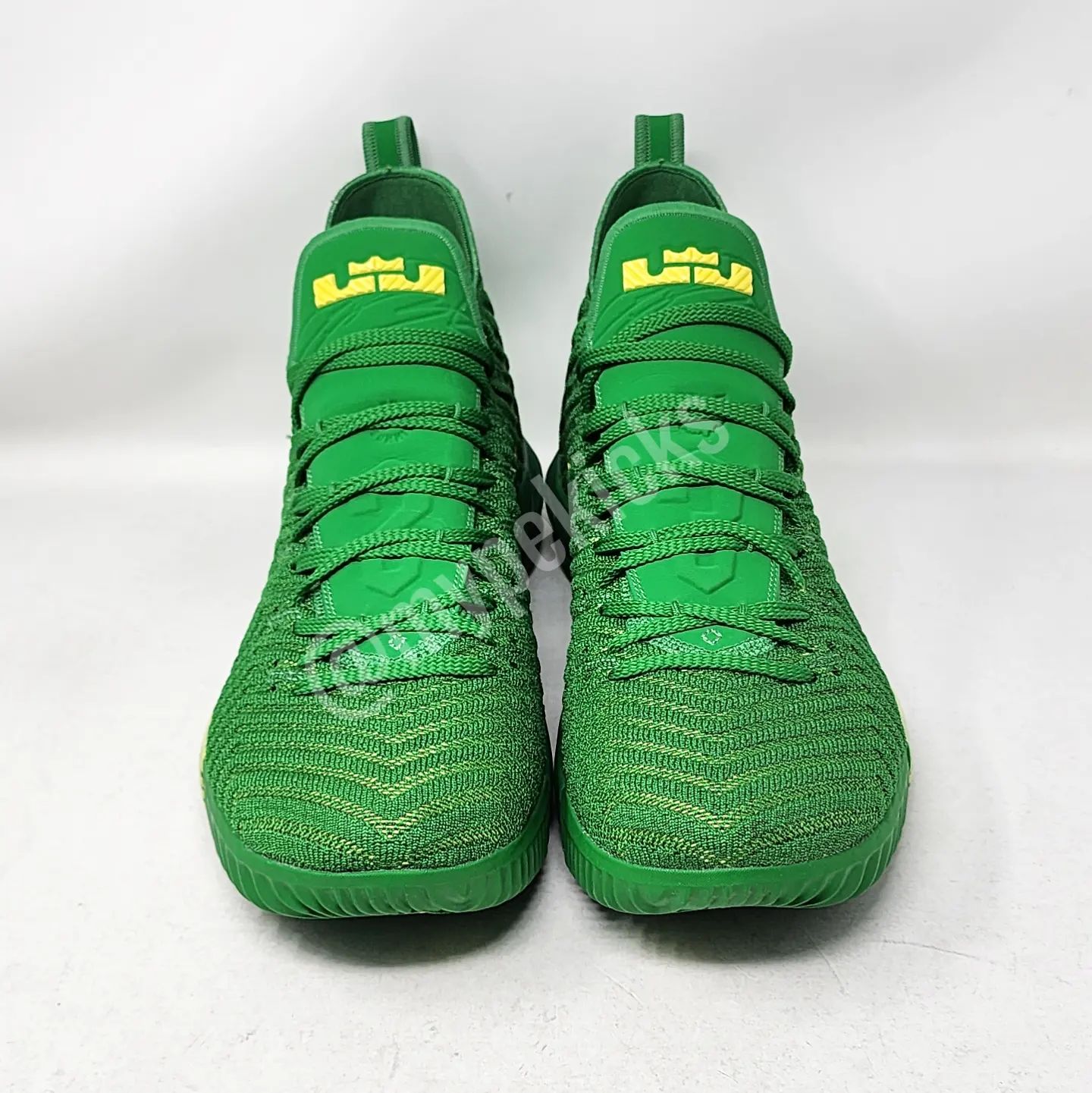 Nike LeBron 16 - Oregon Ducks PE