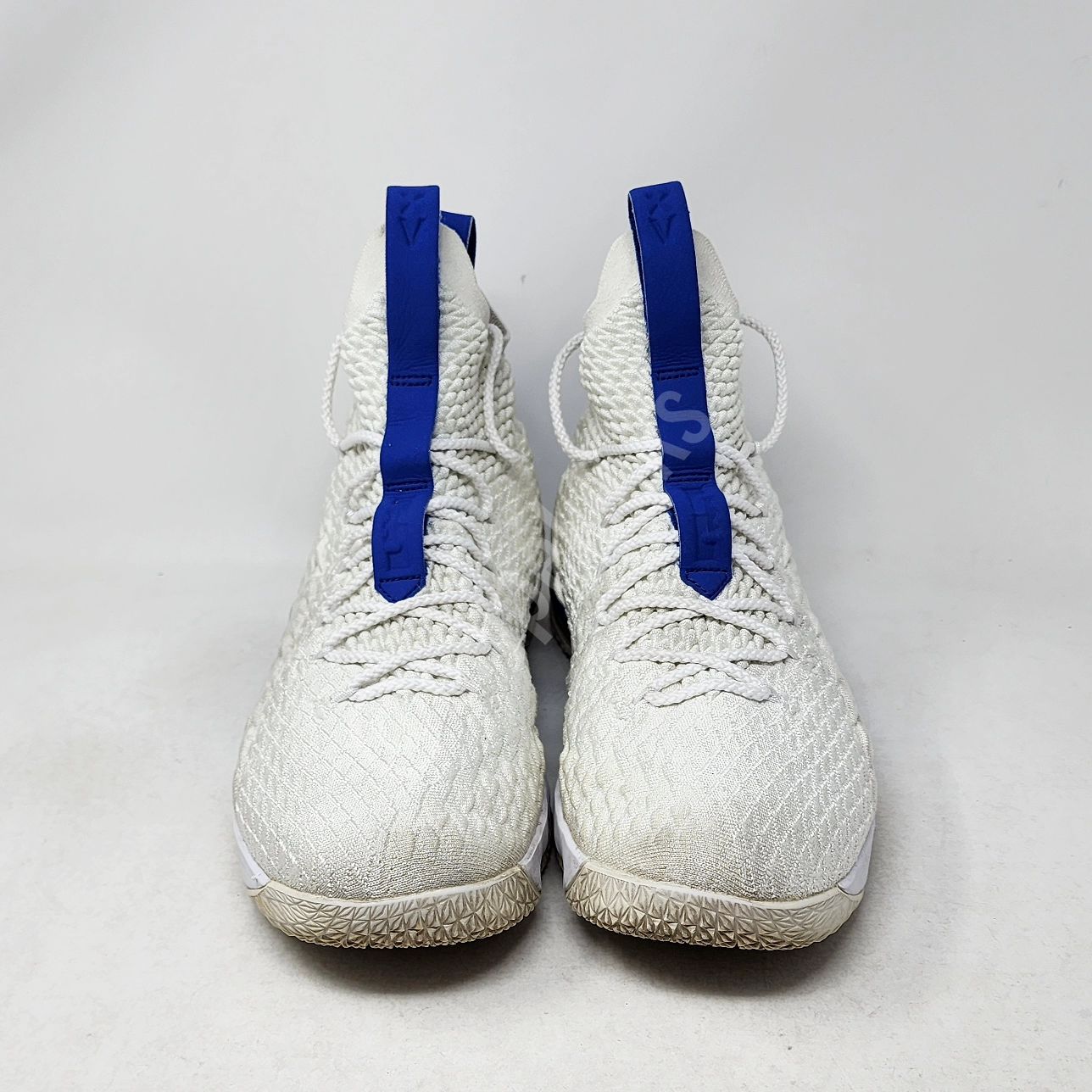 Nike LeBron 15 - Kentucky Wildcats PE