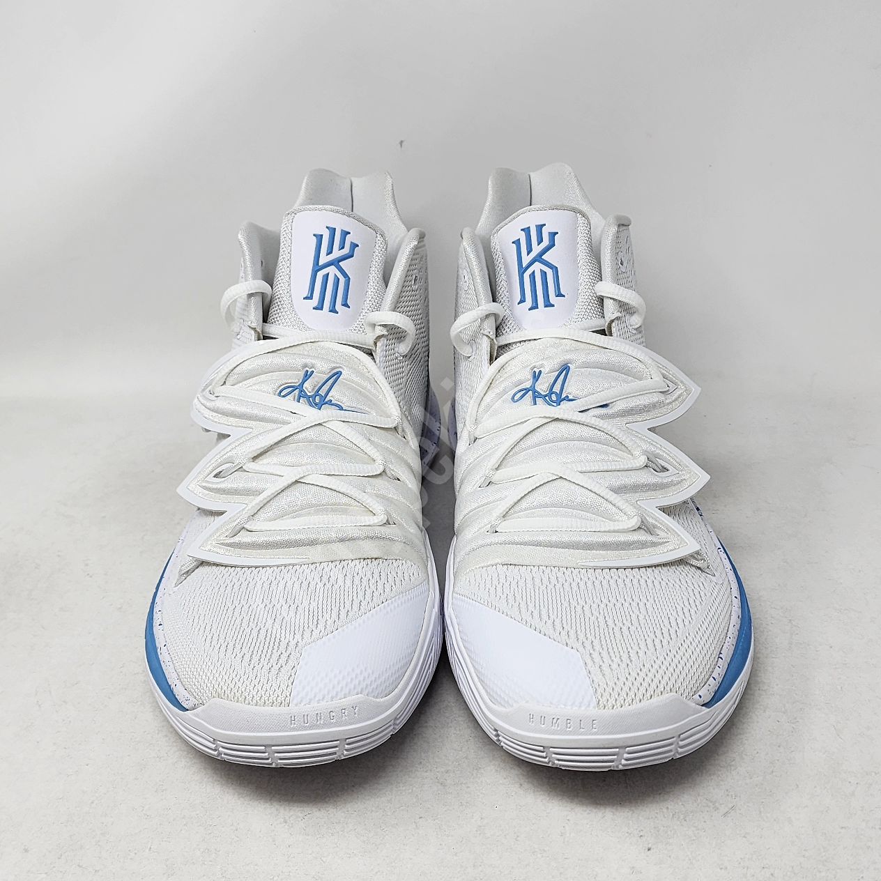 Nike Kyrie 5 - Villanova Wildcats PE