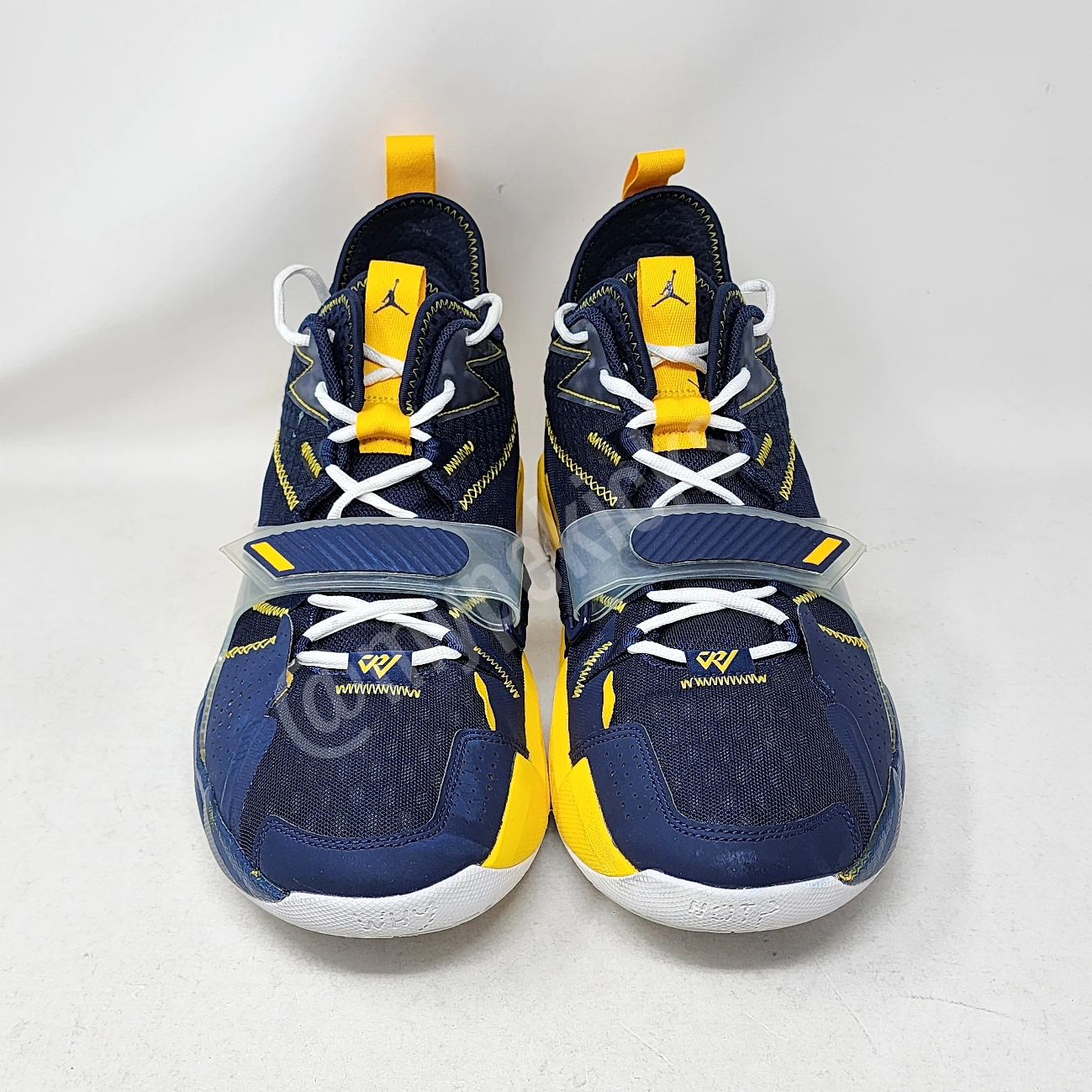 AJ 35 - 黄蜂队 PE