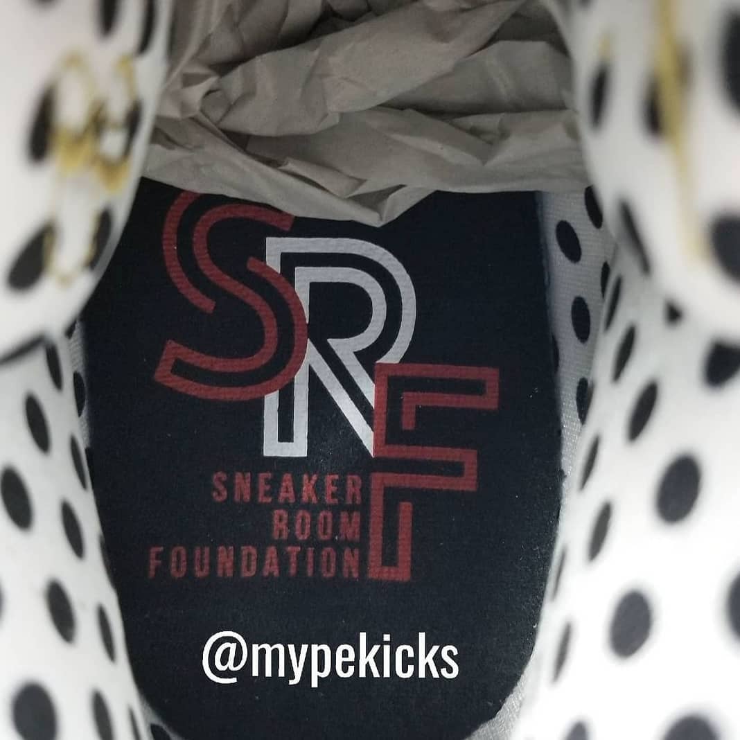 Nike Kyrie 5 SR - I Love You Mom PE