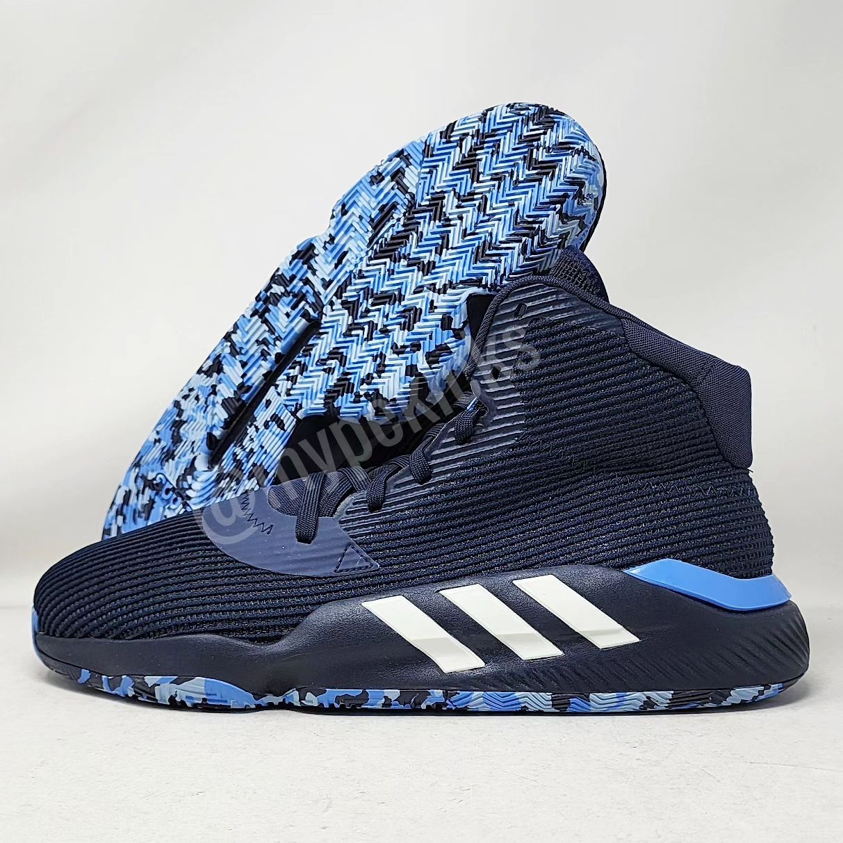 Adidas Pro Bounce Mid 19 - Kristaps Porzingis Dallas Mavericks PE