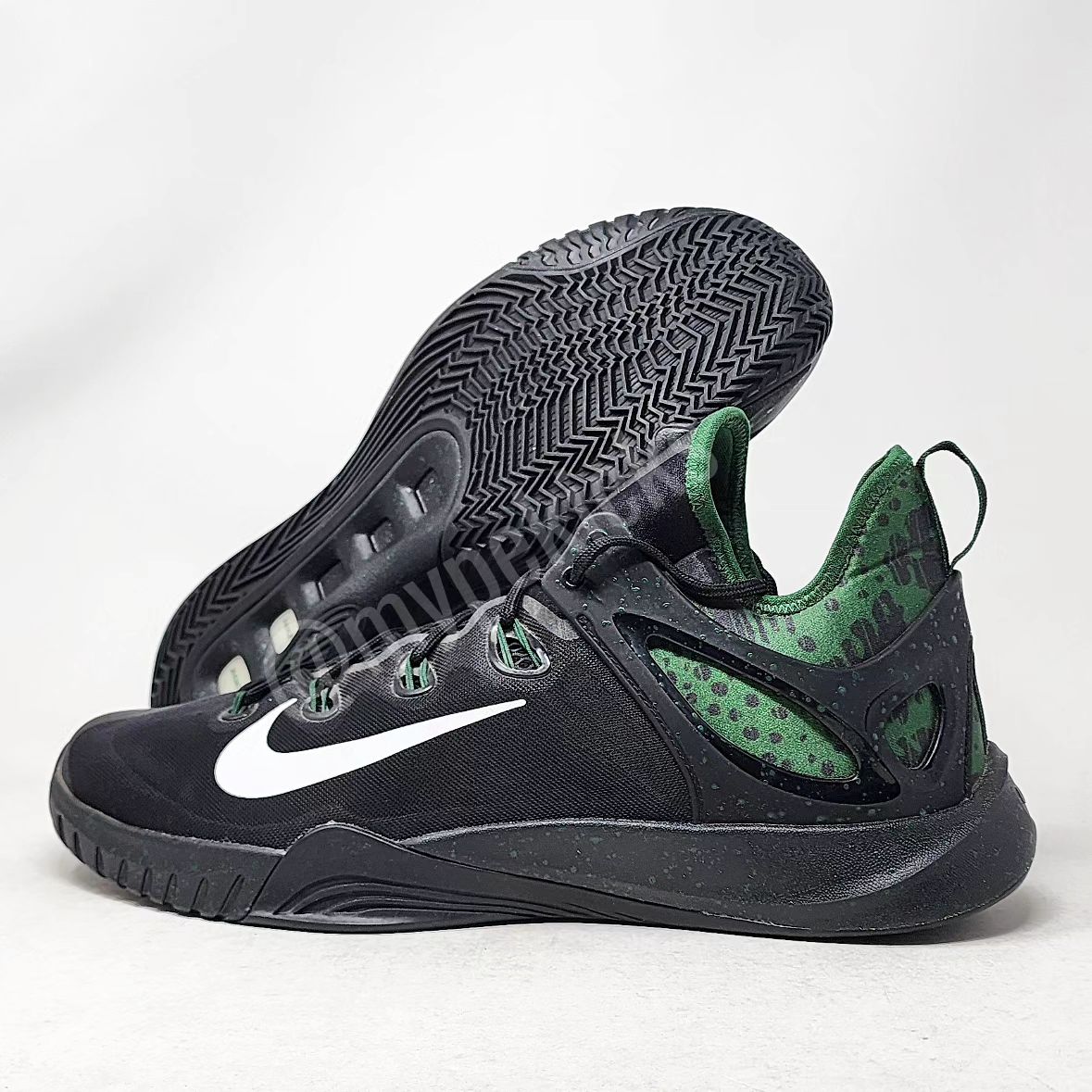 Nike HyperRev 2015 - O.J. Mayo Milwaukee Bucks PE
