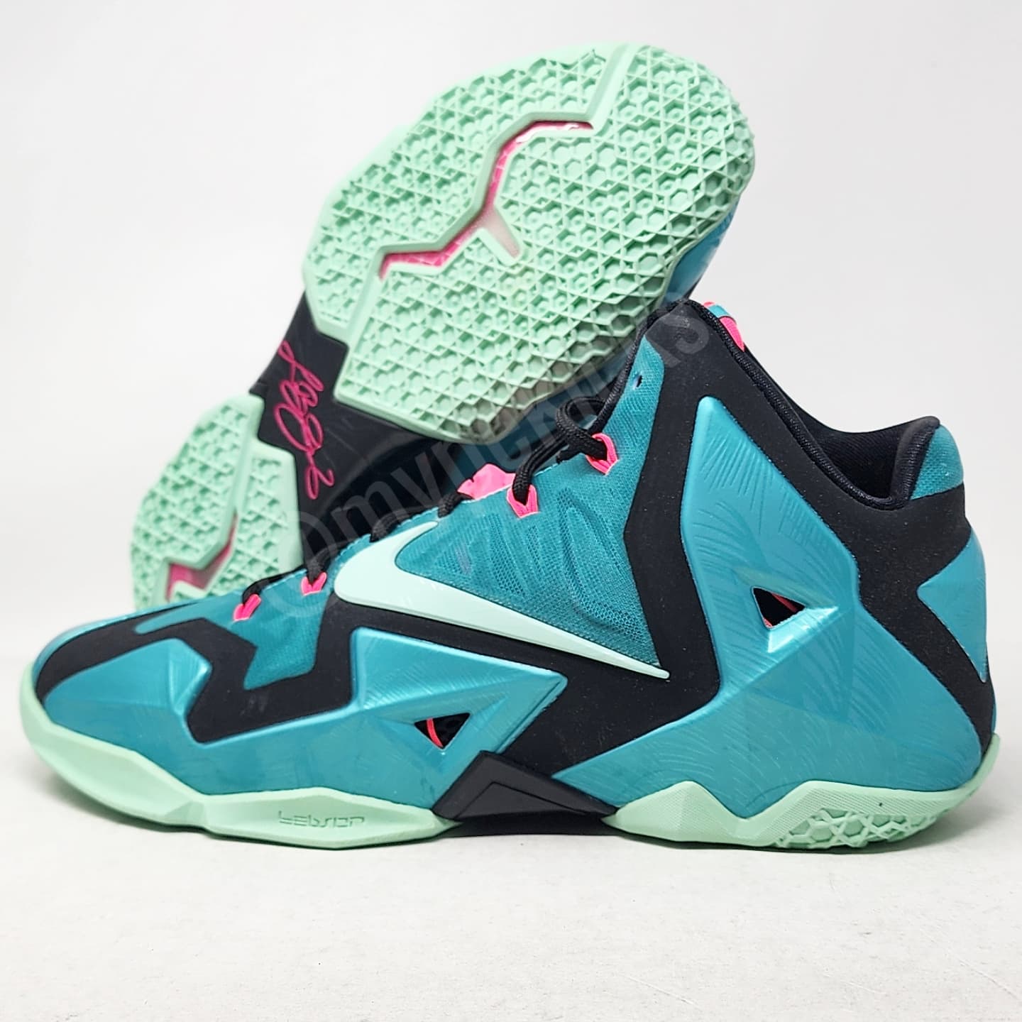 Nike LeBron 11 - "South Beach"
