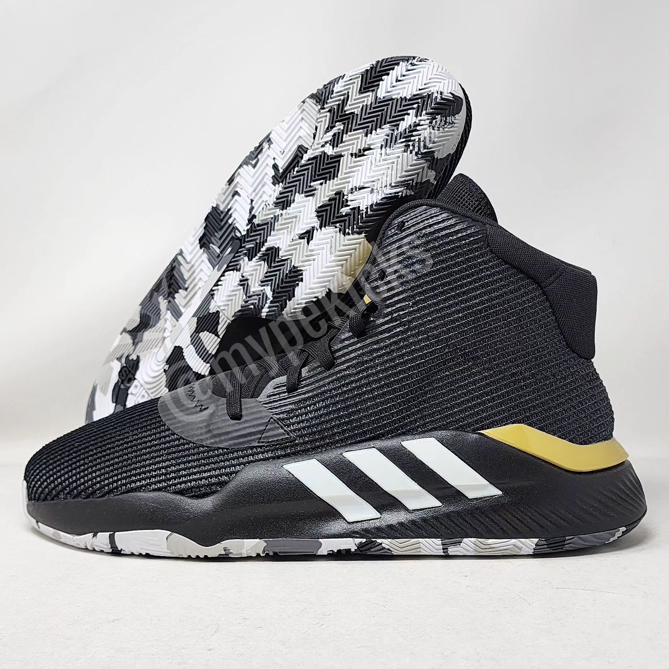 Adidas Pro Bounce Mid 19 - Kristaps Porzingis Dallas Mavericks PE
