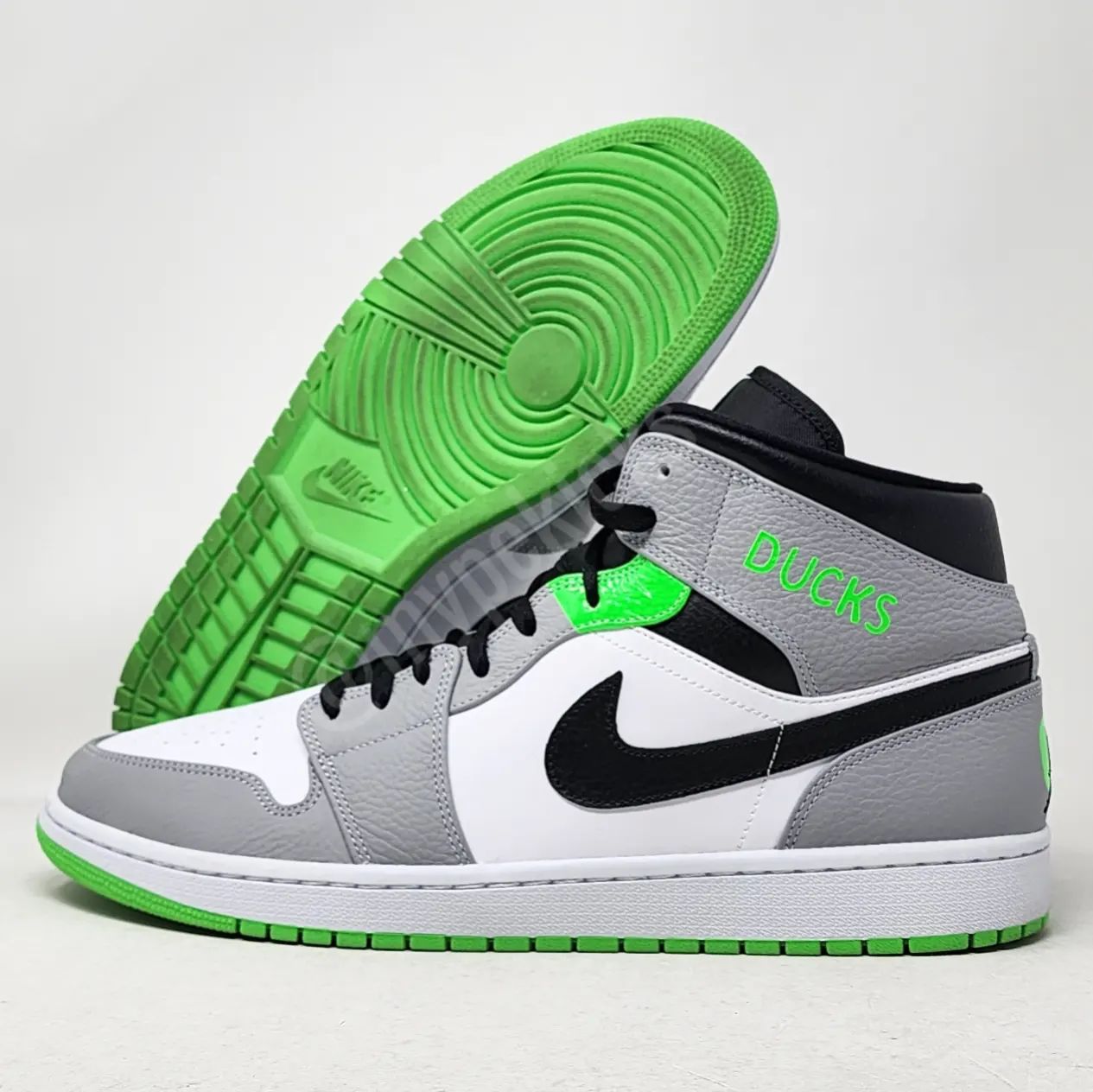 Air Jordan 01 Retro Mid - Oregon Ducks PE