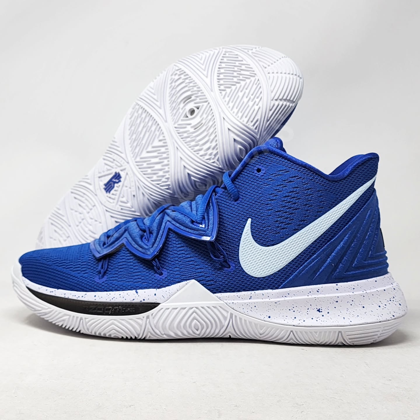 Nike Kyrie 5 - Duke Blue Devils PE