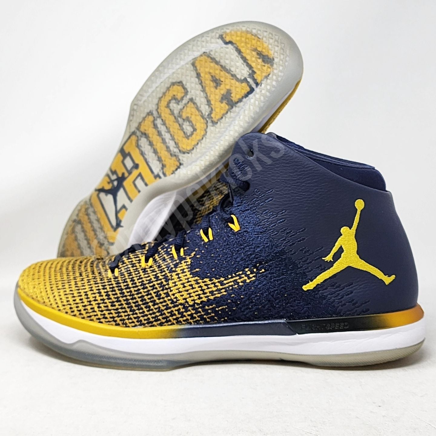 Air Jordan 31 - Michigan Wolverines PE