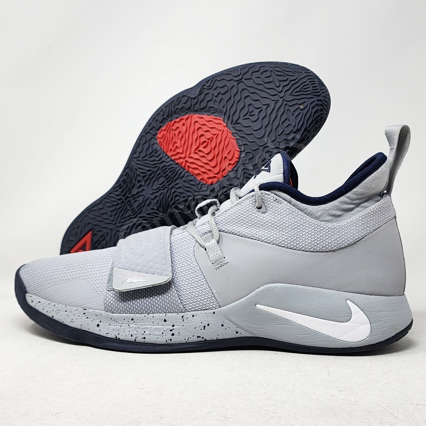Nike PG 2.5 - UConn Huskies PE