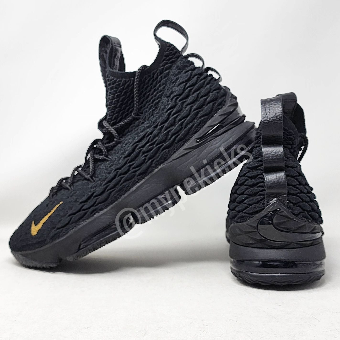 Nike LeBron 15 - PK80 Phil Knight Invitational PE