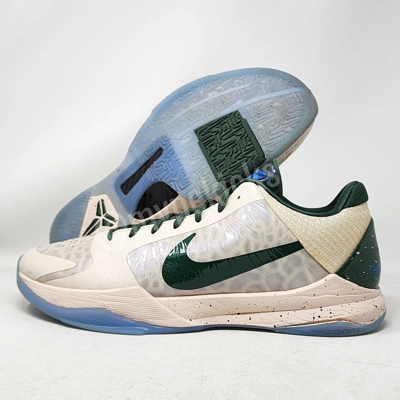 Nike Kobe 5 Protro - Khris Middleton Milwaukee Bucks PE