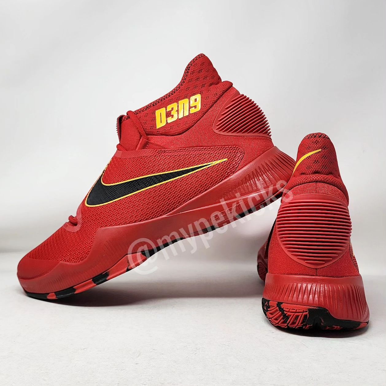 Nike HyperRev 2016 - Luol Deng Miami Heat PE