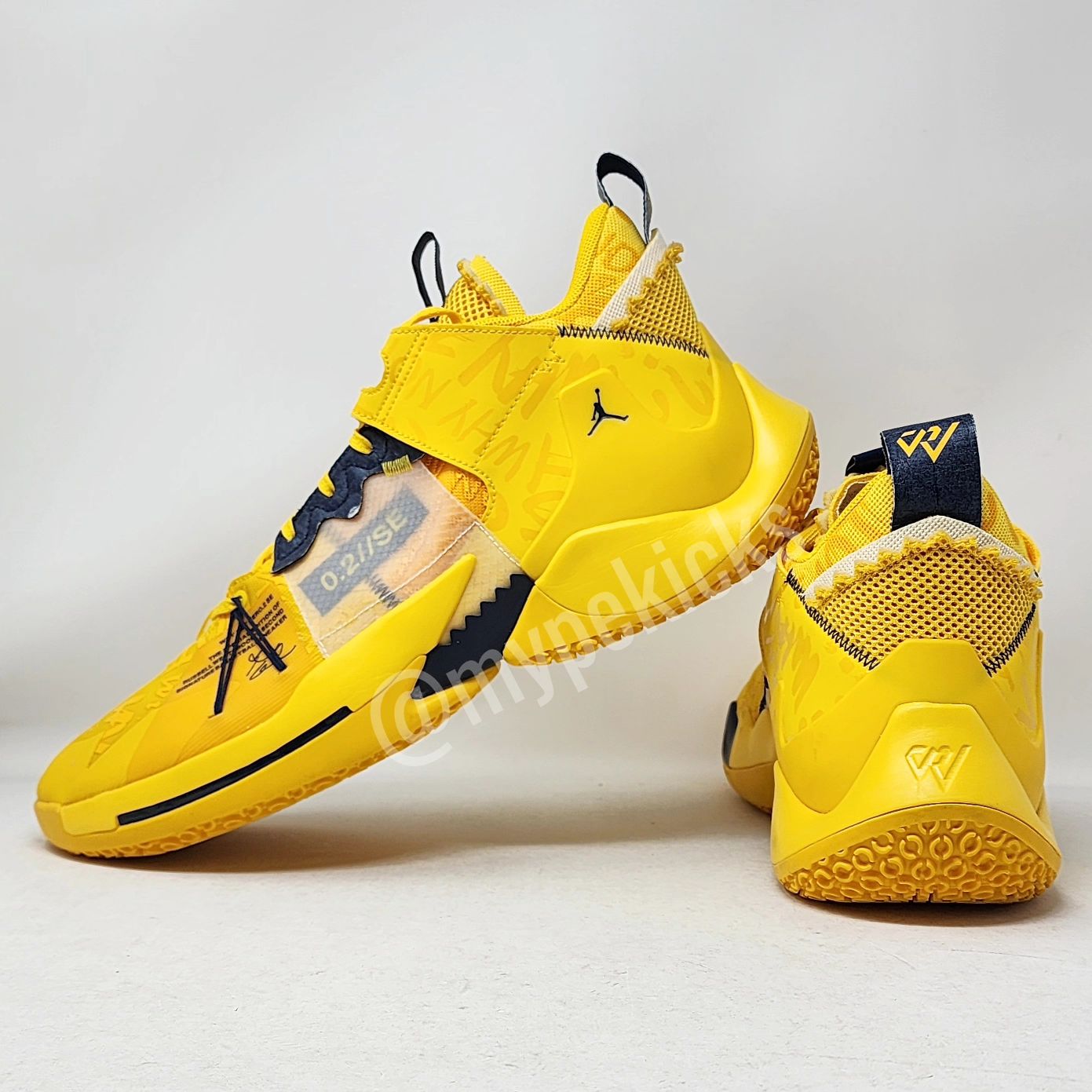 AJ 35 - 黄蜂队 PE