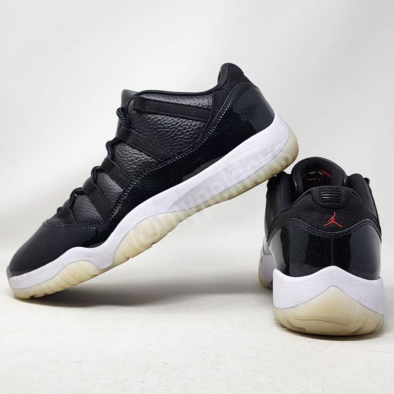 Air Jordan 11 Retro Low - "72-10"